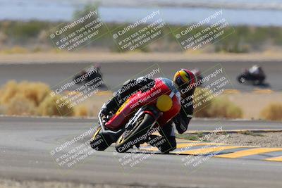 media/Oct-08-2022-SoCal Trackdays (Sat) [[1fc3beec89]]/Turn 14 (1050am)/